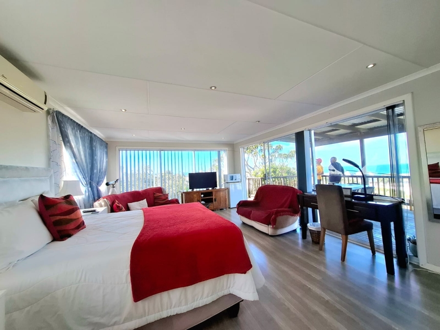 7 Bedroom Property for Sale in Gonubie Eastern Cape